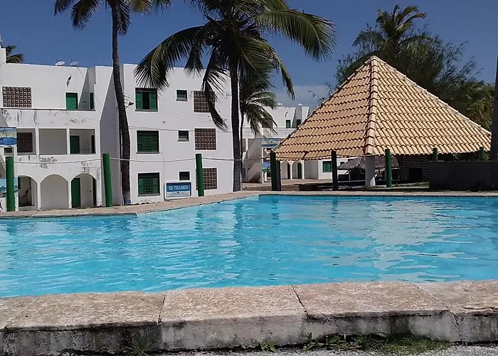 Porto Canoa Resort